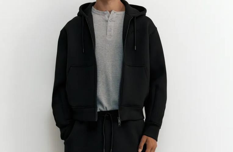 zip-up hoodie black