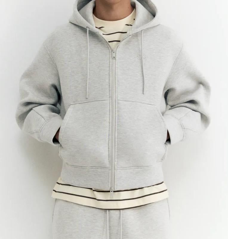 zip-up hoodie black